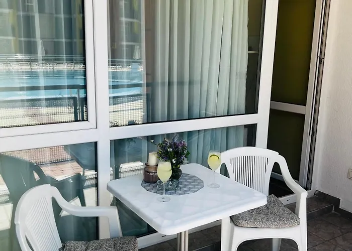 Elit 4 Apartament Słoneczny Brzeg