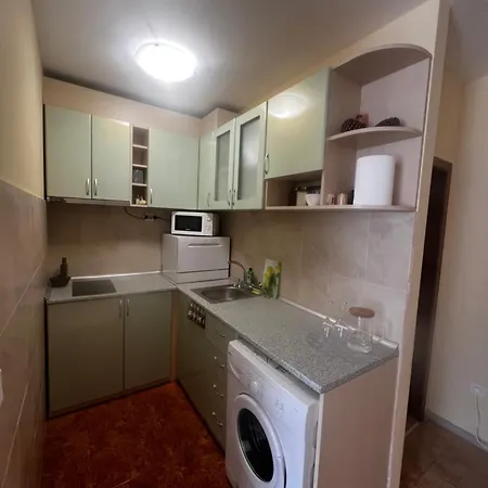 Elit 4 Sluneční pobřeží